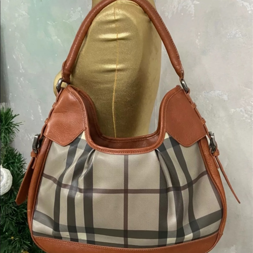 Auth Burberry shoulder bag